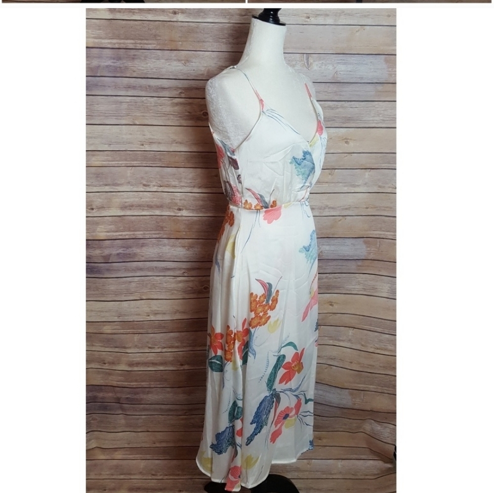 HONEY BELLE Floral White Midi Wrap Dress - Picture 3 of 3